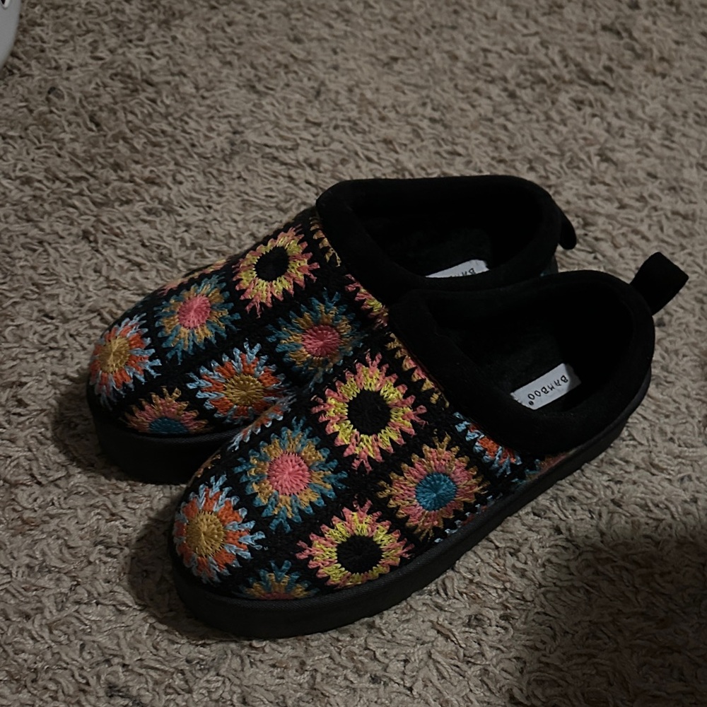 Slip ons
